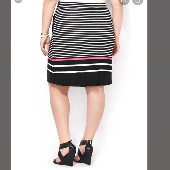 NWT Pennington’s Striped Skirt - Picture 2 of 6